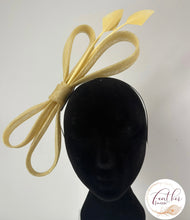 Load image into Gallery viewer, Olivia