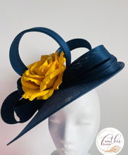 Load image into Gallery viewer, Savannah