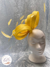 Load image into Gallery viewer, Casey