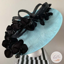 Load image into Gallery viewer, Robyn